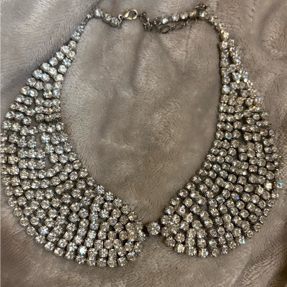 Jewelry - Silver Crystal Collar Necklace with Vintage Design